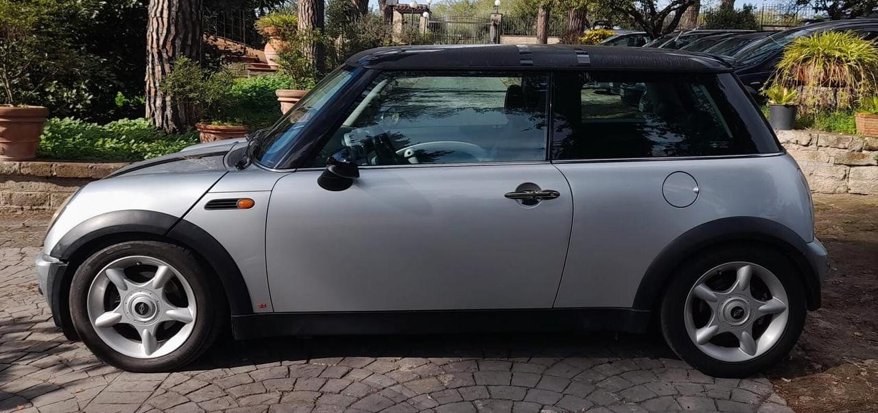 Mini Cooper 1.6 IMPIANTO GPL ISCRITTA EPOCA ASI CRS a Libretto NEOPATENTATI Bollo Ridotto Assicurazione Epoca