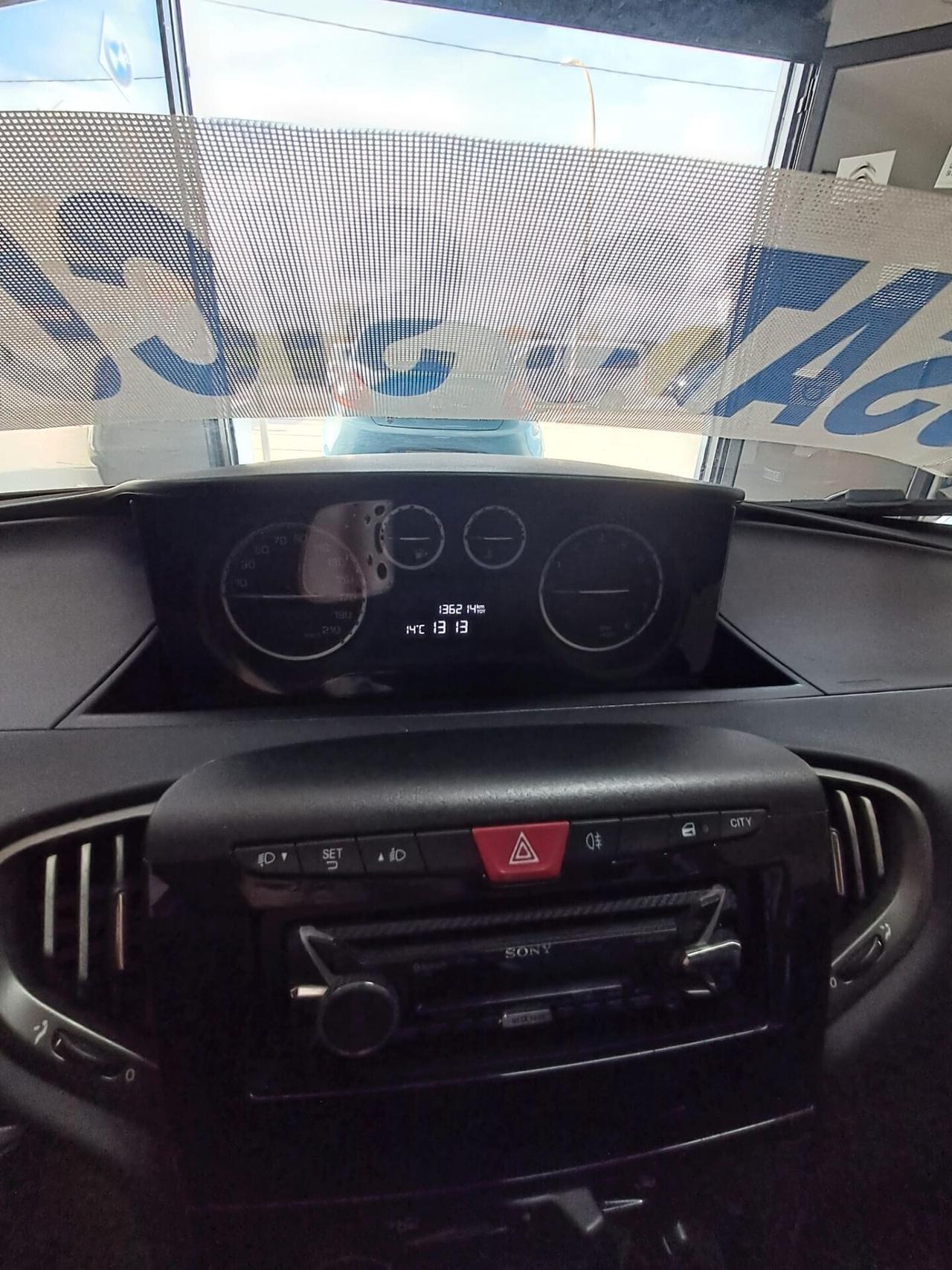 Lancia Ypsilon 1.2 69 CV 5 porte Gold