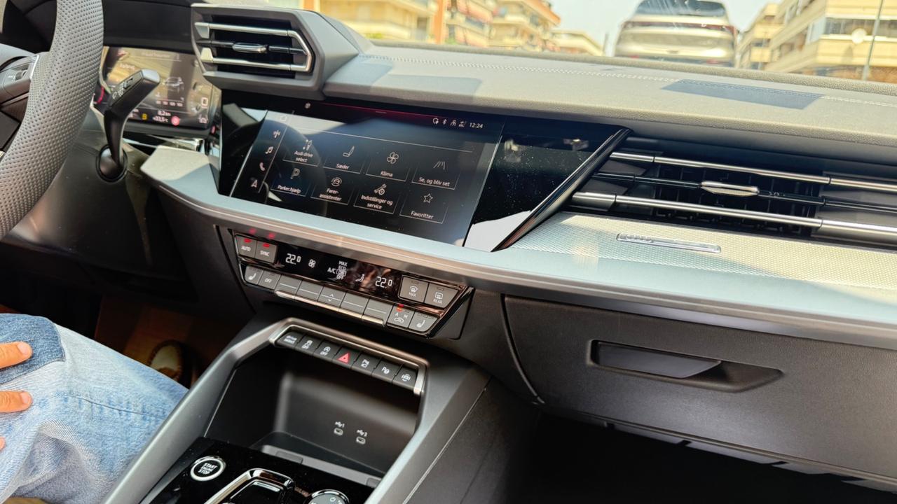 Audi A3 SPB 35 TDI S tronic S line edition LED NAVI KAMERA 360 TETTO APRIBILE PACCHETTO LUCI AMBIENTE PDC