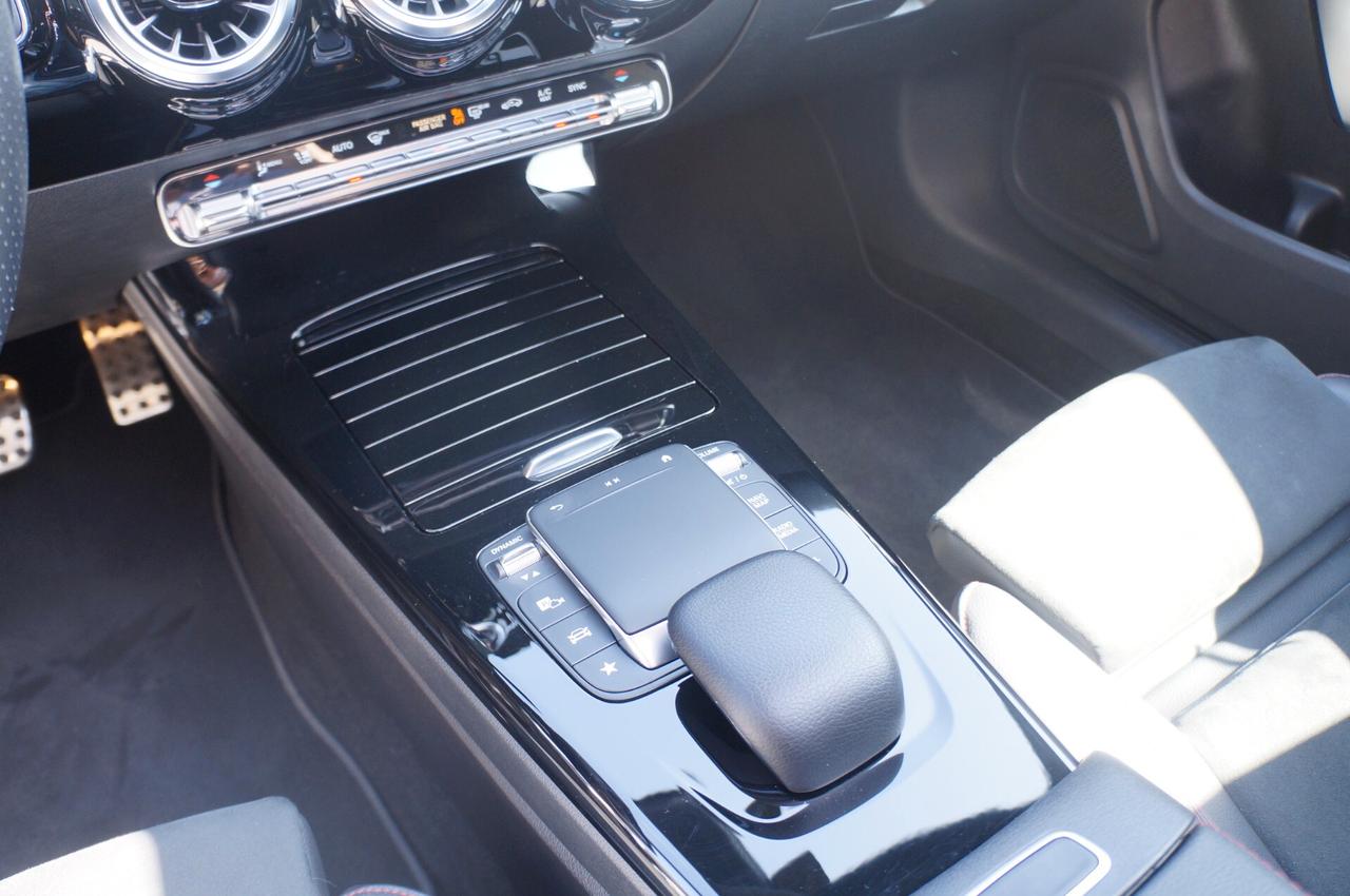 Mercedes-benz CLA 220 d Automatic Shooting Brake Premium 190CV NIGHT TETTO ACC