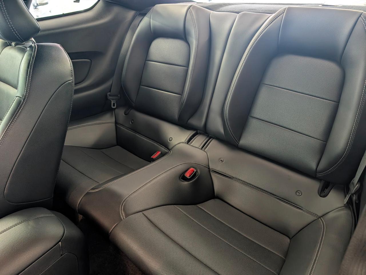 Ford Mustang Fastback 5.0 V8 TiVCT GT MANUALE