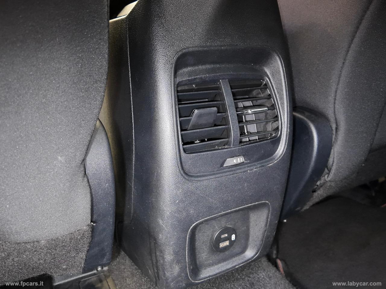 FORD Kuga 1.5 EcoBl. 120CV aut. 2WD ST-Line