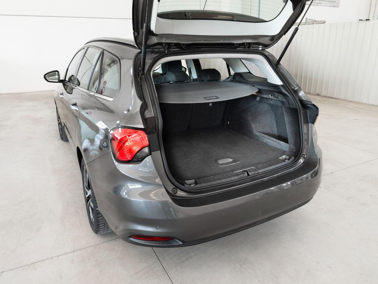 Fiat Tipo 1.6 Mjt S&S SW Lounge