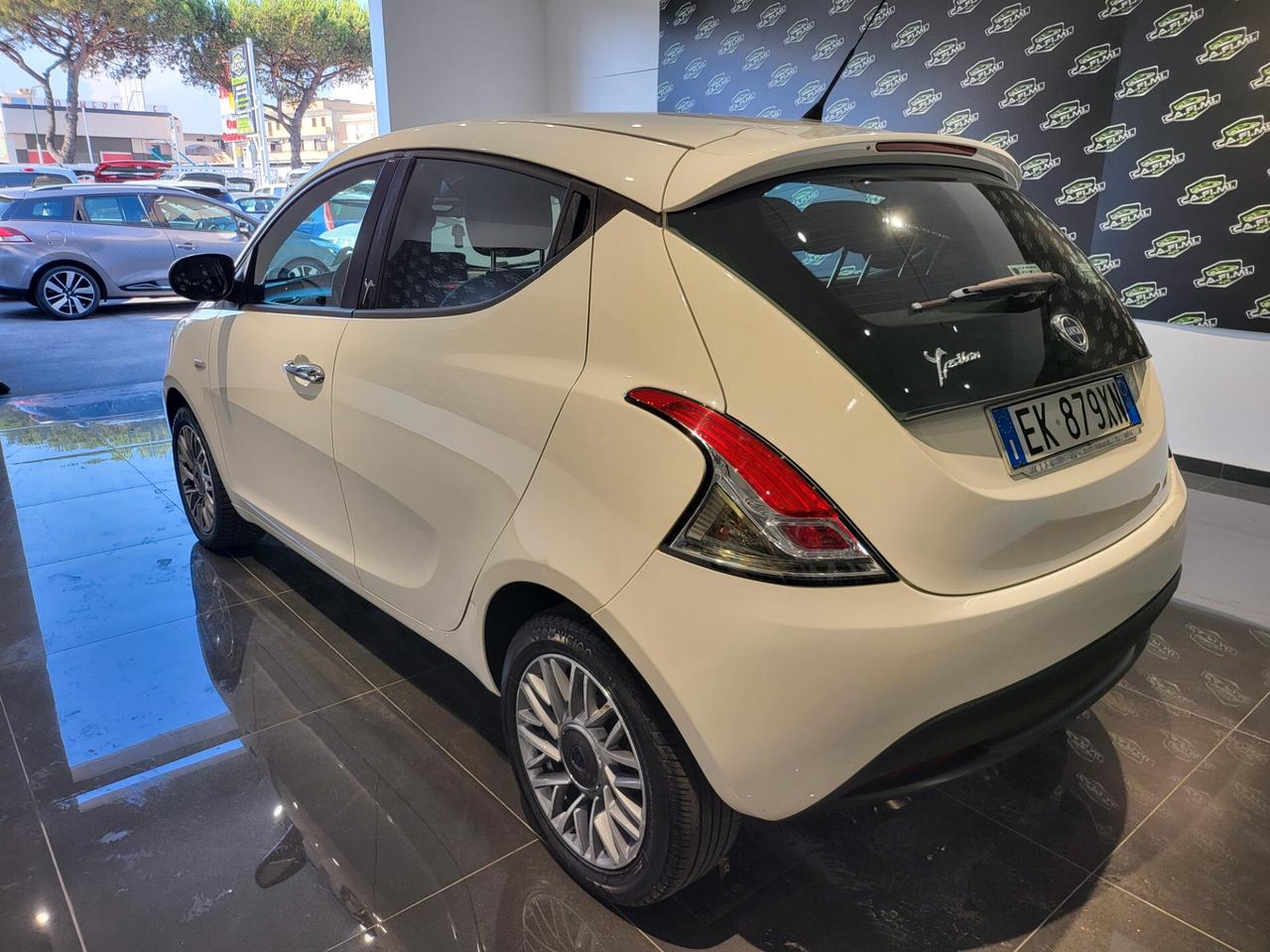 Lancia Ypsilon - 2012 1.2 69 CV Gold