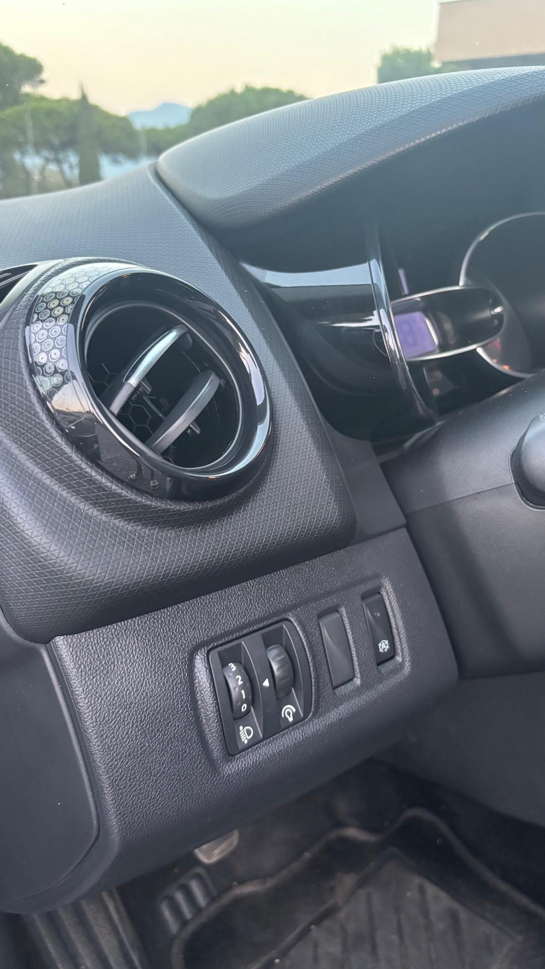 Renault Clio dCi 8V 75 CV 5 porte Moschino Life