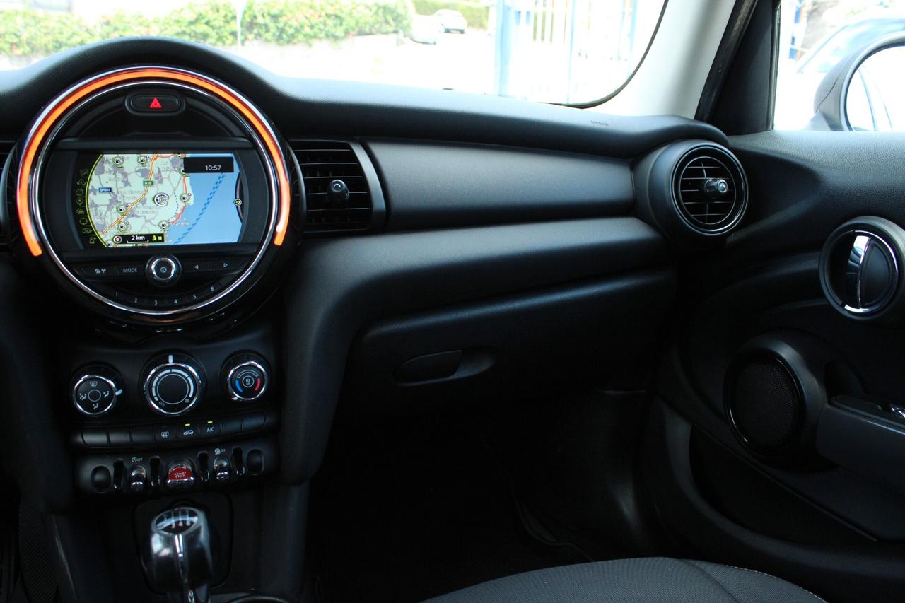 Mini 1.5 Cooper D 5 porte