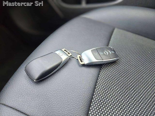 MERCEDES-BENZ CLA 200 coupè 200 d Business pelle parz auto tg : FZ407NY