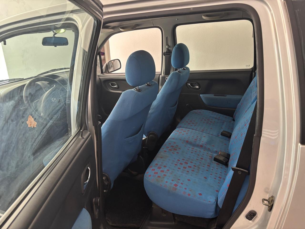 Opel Agila 1.2 16V Color Edition GPL