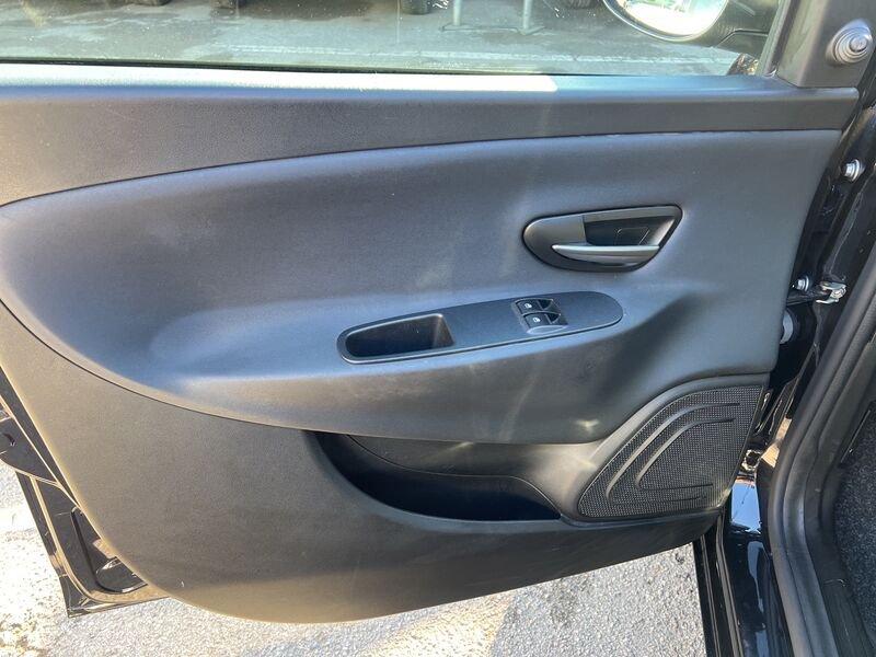 Lancia Ypsilon Ypsilon 1.2 69 CV 5 porte Gold