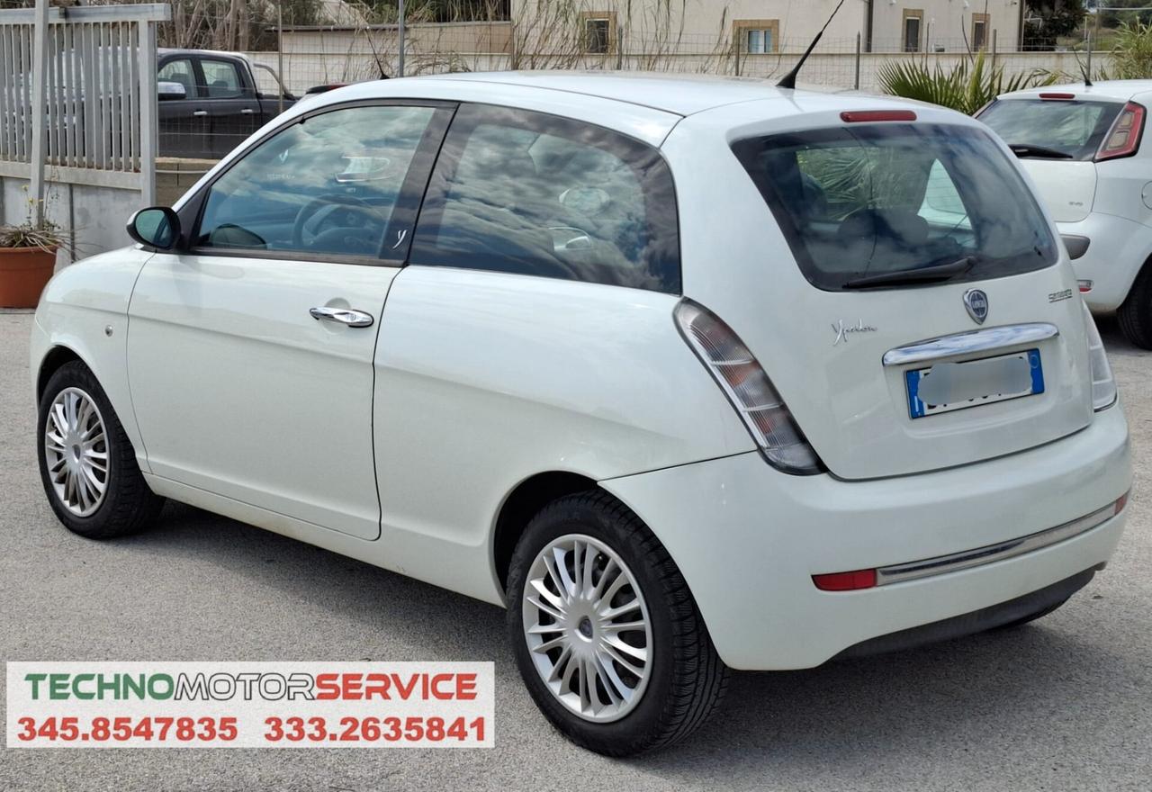Lancia Ypsilon 1.2 Oro
