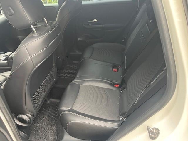 Mercedes-benz B 180 B 180 d Automatic Sport