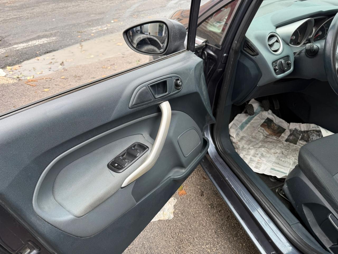 Ford Fiesta 1.4 GPL 2009 TAGLIANDATA