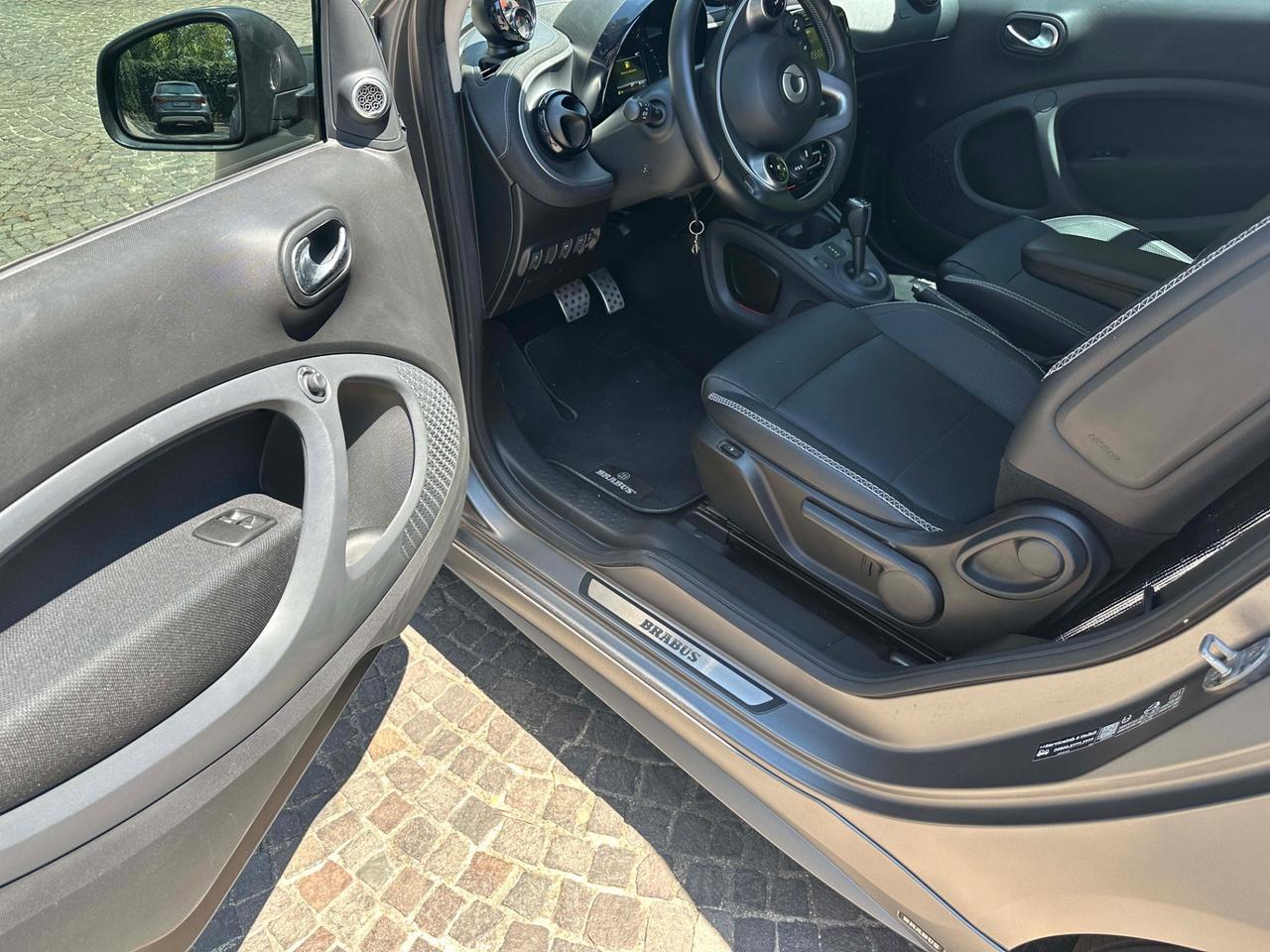 Smart ForTwo BRABUS 0.9 Turbo twinamic Xclusive - IVA 22% - 1ST HAND - LED