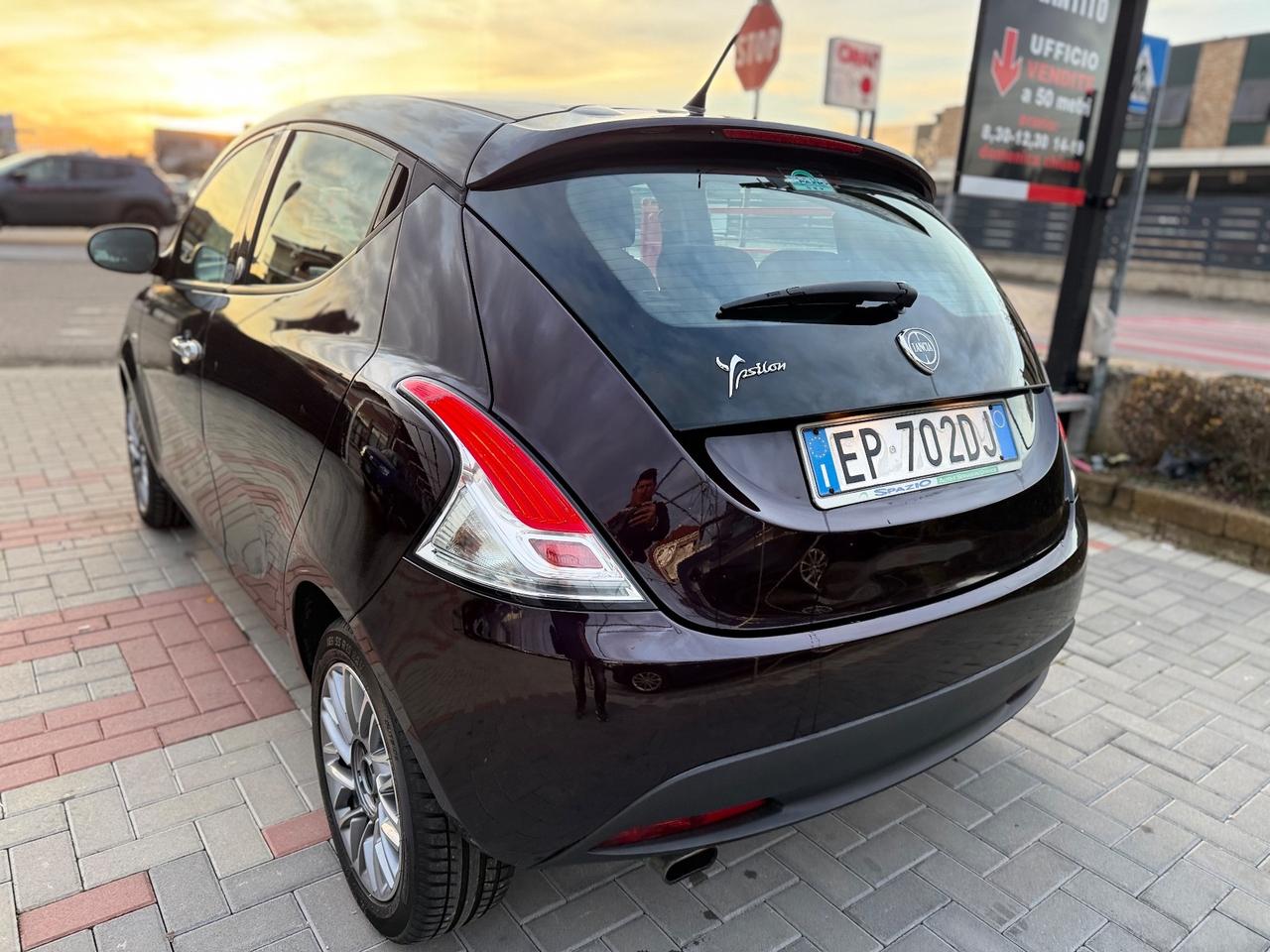 Lancia Ypsilon 1.2 69 CV 5 porte GPL Ecochic Gold