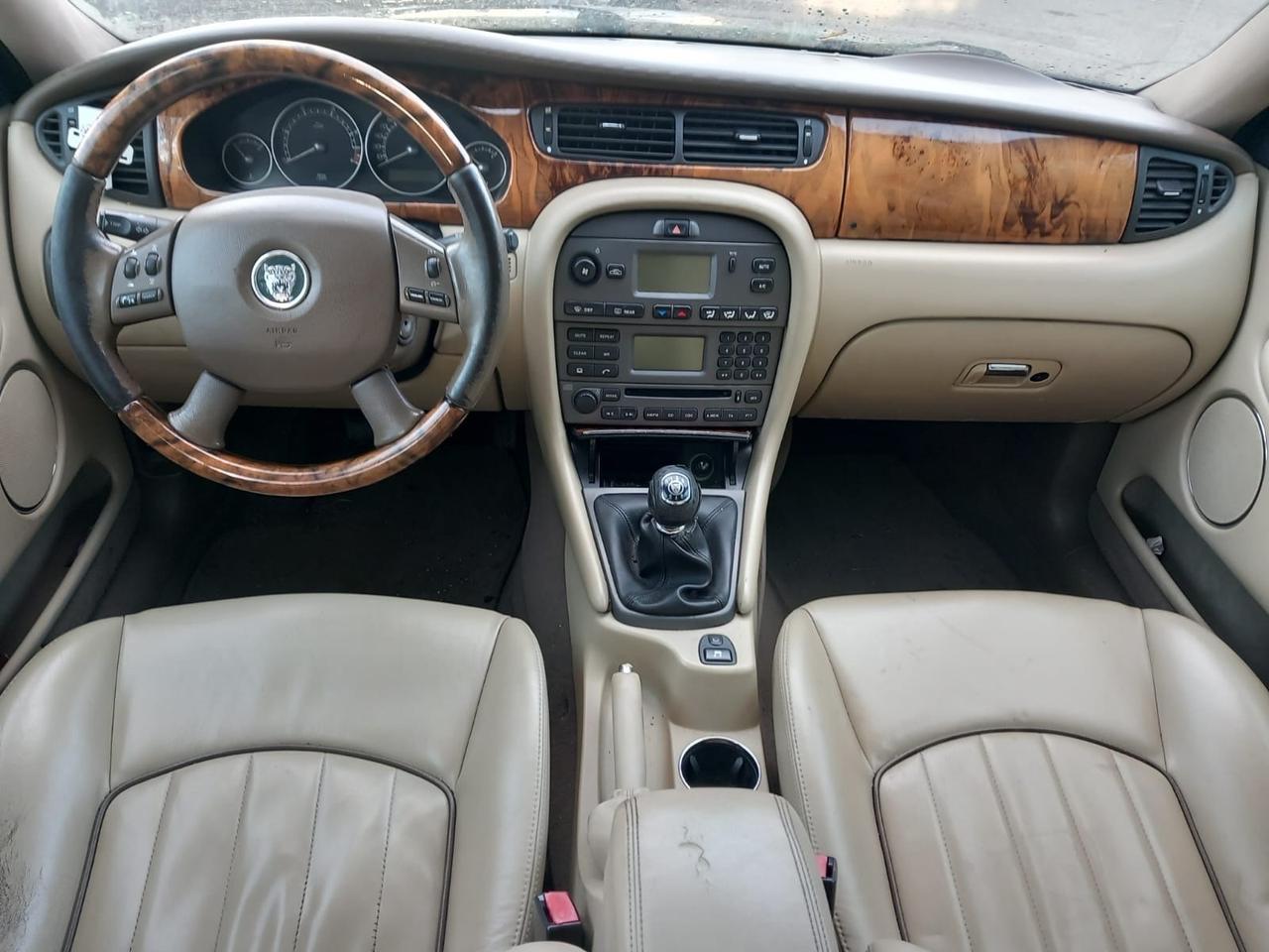 Jaguar X-Type 2.2D cat Executive