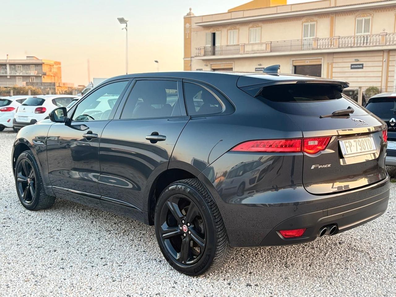 Jaguar F-Pace 2.0 D 180 CV aut. R-Sport