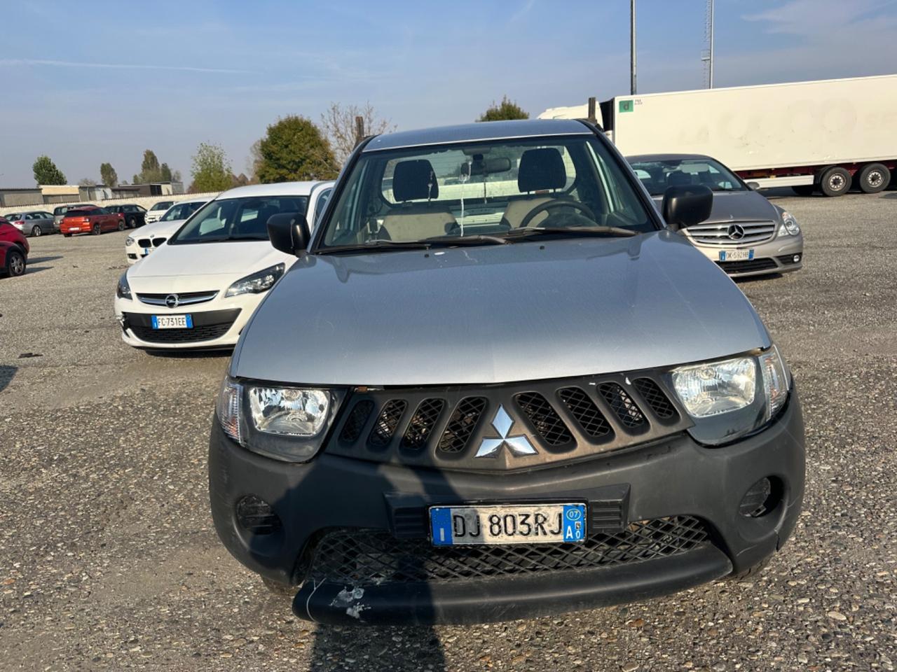 Mitsubishi L200 2.5 DI-D/136CV Single Cab Inform