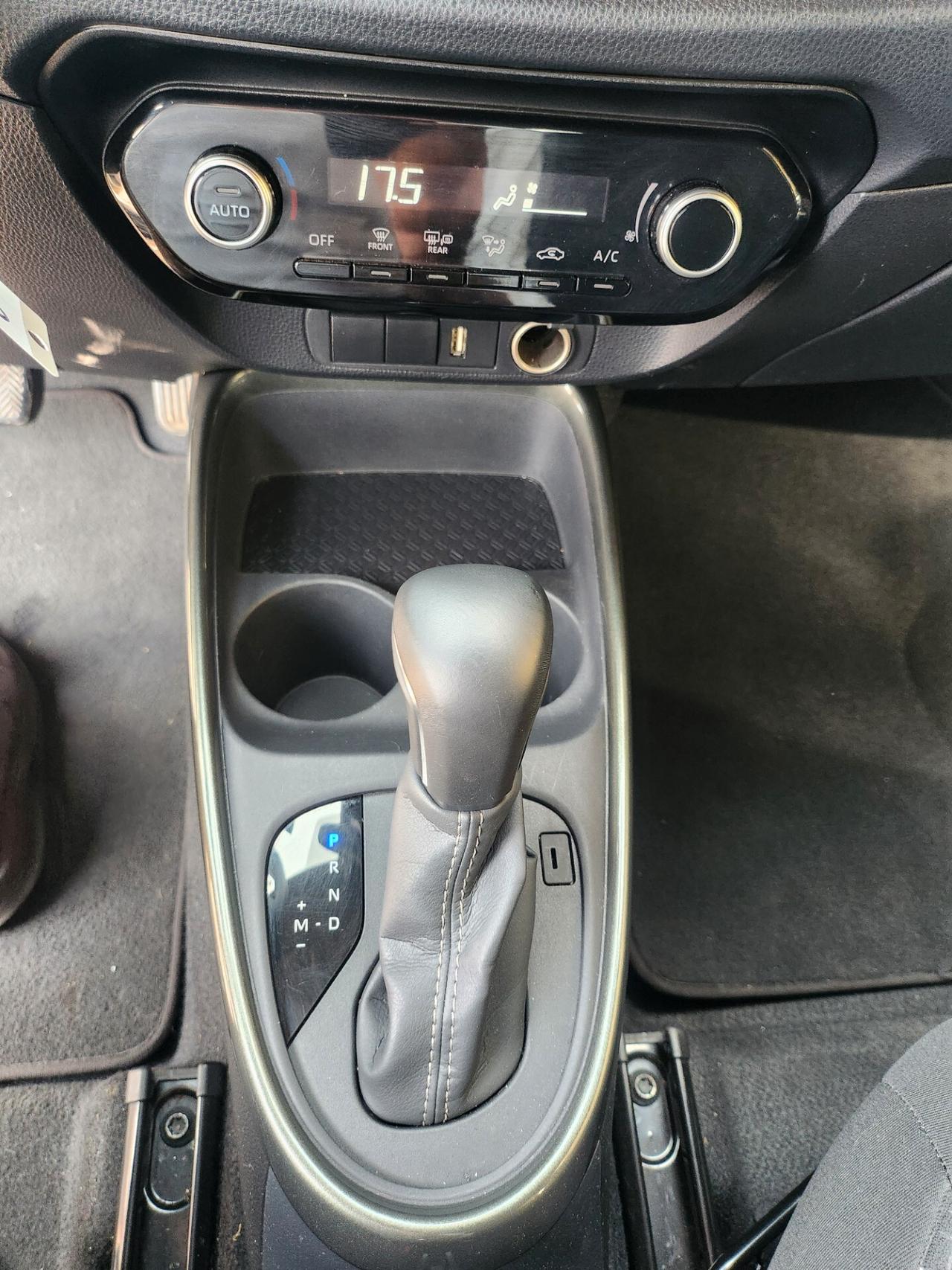 Toyota Aygo X 1.0 VVT-i 72 CV 5 porte Lounge Air S-CVT