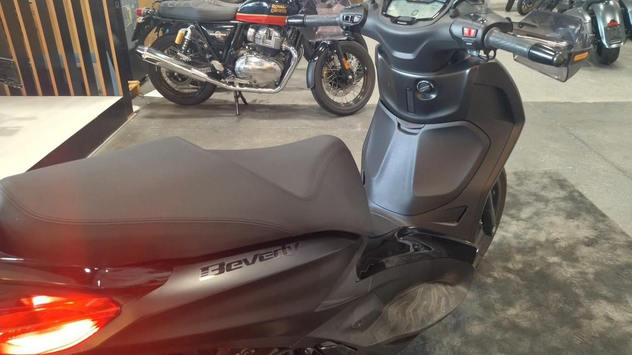 PIAGGIO Beverly - Beverly 400 ie abs-asr Black Edition