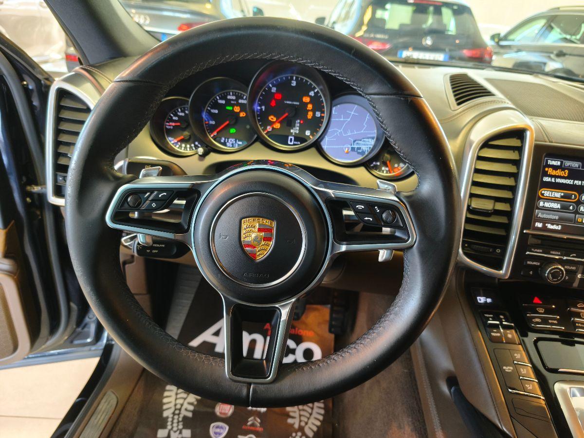 PORSCHE Cayenne 3.0 Diesel Platinum Edition Cerchi 21