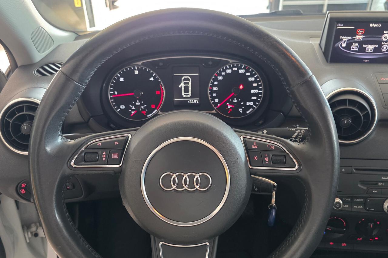 Audi A1 1.6 TDI Attraction - Ok neopatentati