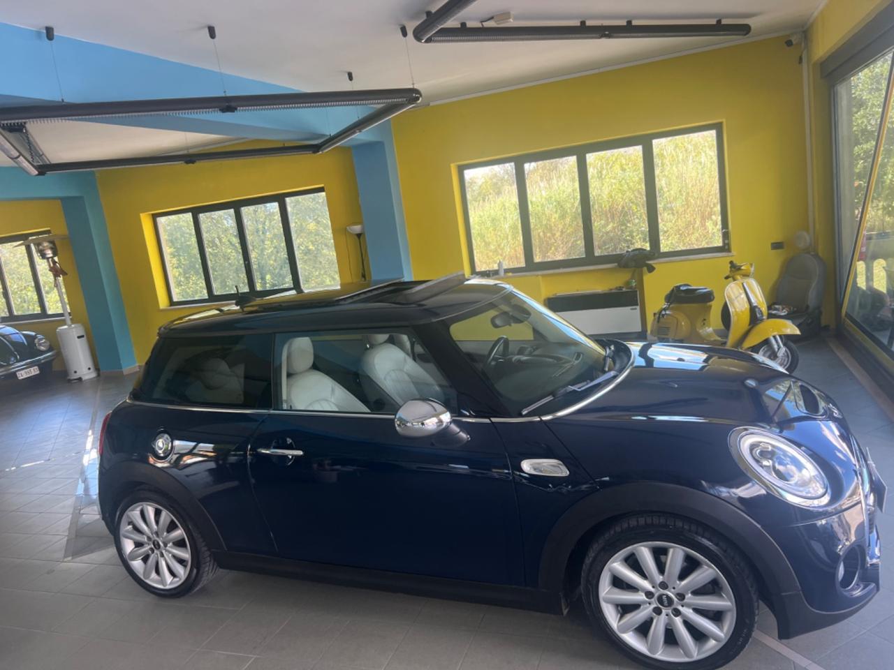 Mini 2.0 Cooper SD Boost automatico tetto full accetto permute e finanziamenti