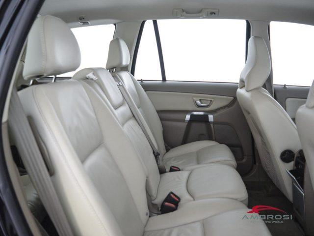 VOLVO XC90 D5 AWD Geartronic Momentum