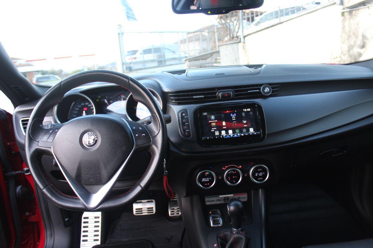 ALFA ROMEO - Giulietta - 1750 Turbo TCT Veloce