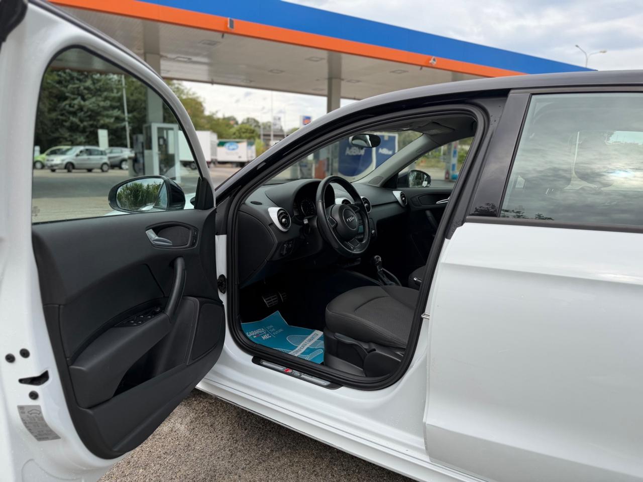 Audi A1 1.6 TDI S tronic line edition plus