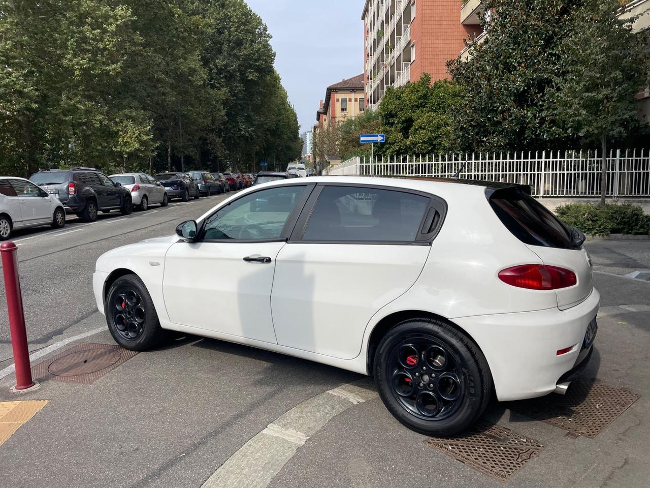 Alfa Romeo 147 1.9 JTD/TAGLIANDI/GARANZIA