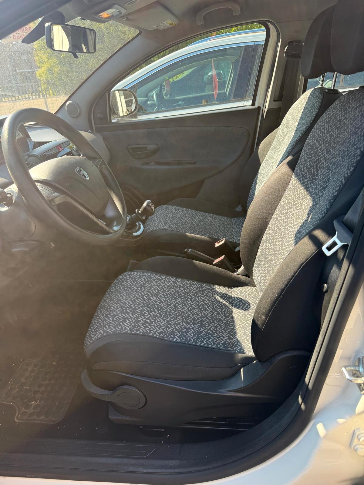Lancia Ypsilon 1.2 69 CV 5 porte S&S Elefantino Blu NESSUN VINCOLO
