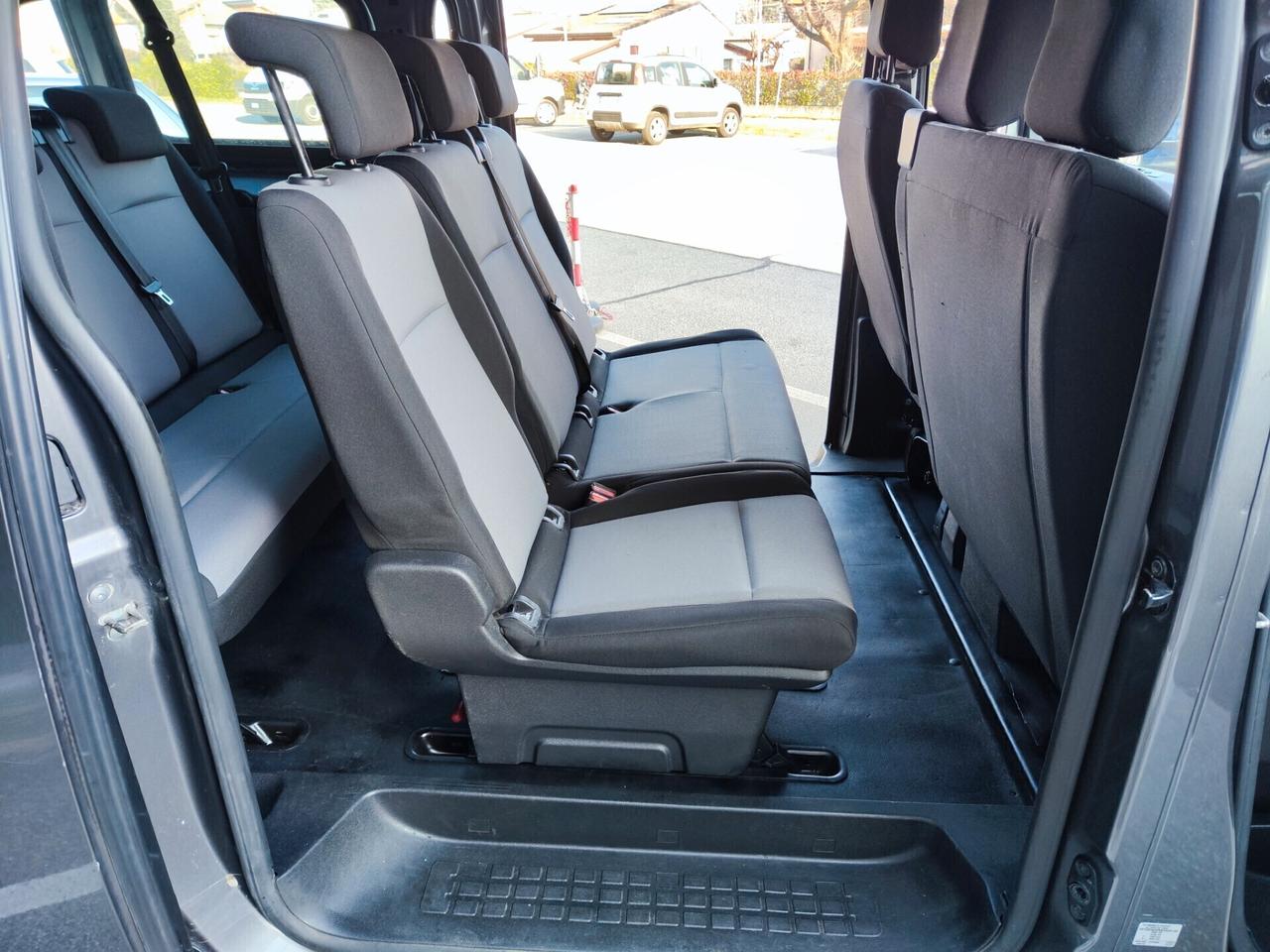 Peugeot Expert BlueHDi 150cv 9 posti 2020