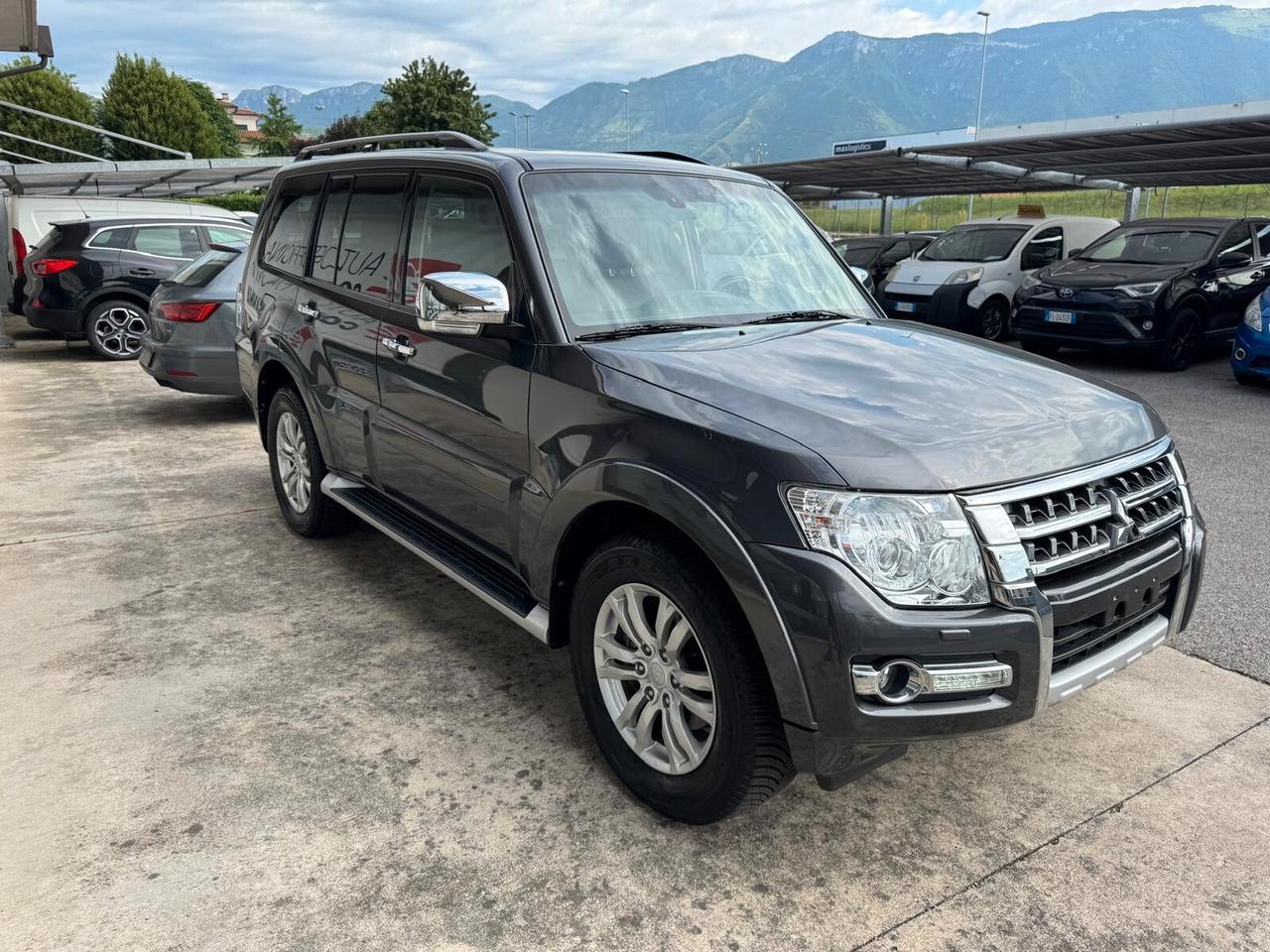 Mitsubishi Pajero 3.2 DI-D 16V aut. 5p. Instyle DPF