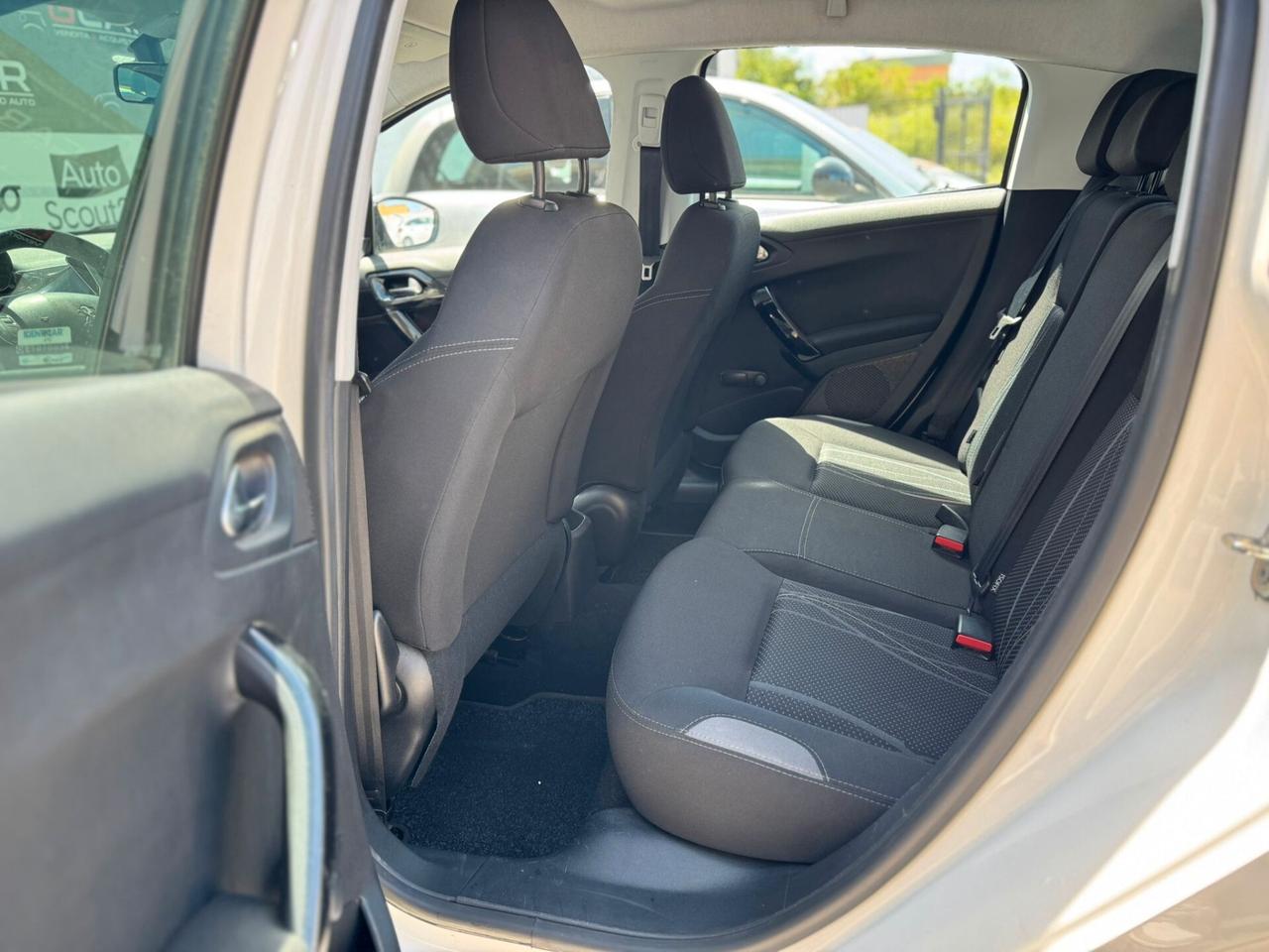 Peugeot 208 Peugeot 208 1.4 VTi 95 CV 5p. GPL Allure