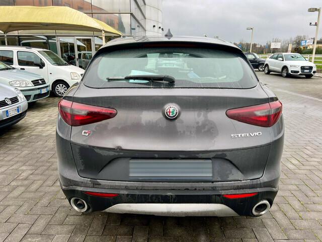 Alfa Romeo Stelvio 2.2 Turbodiesel 210 CV AT8 Q4 Business