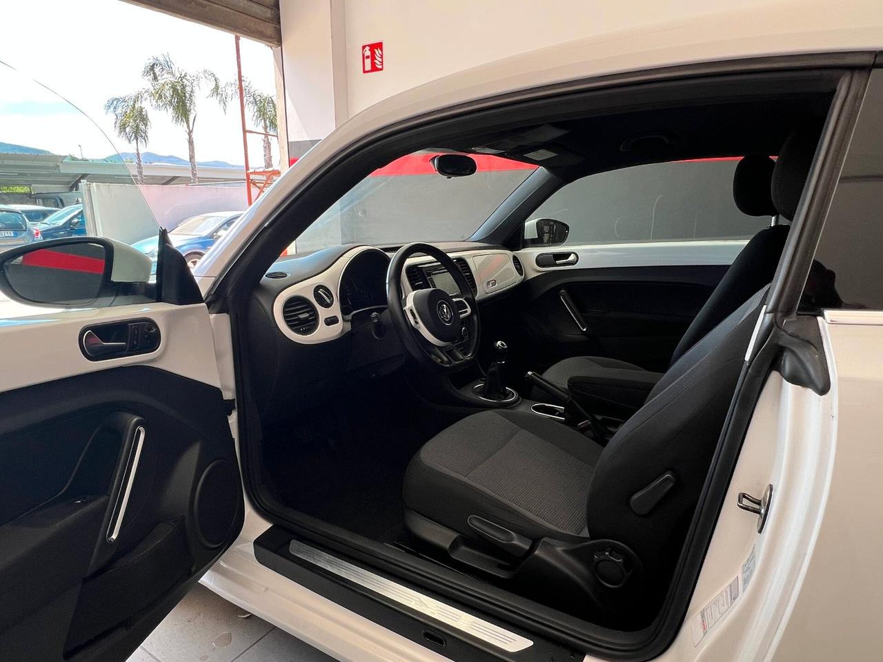 Volkswagen Maggiolino 1.6 TDI Design