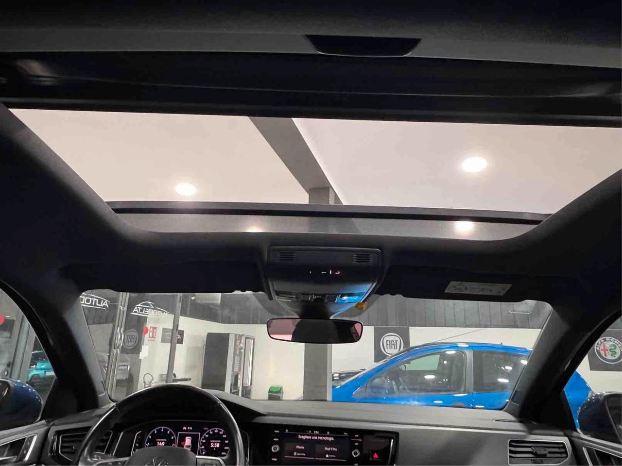 Volkswagen Taigo 1.0 TSI 110 CV R-Line