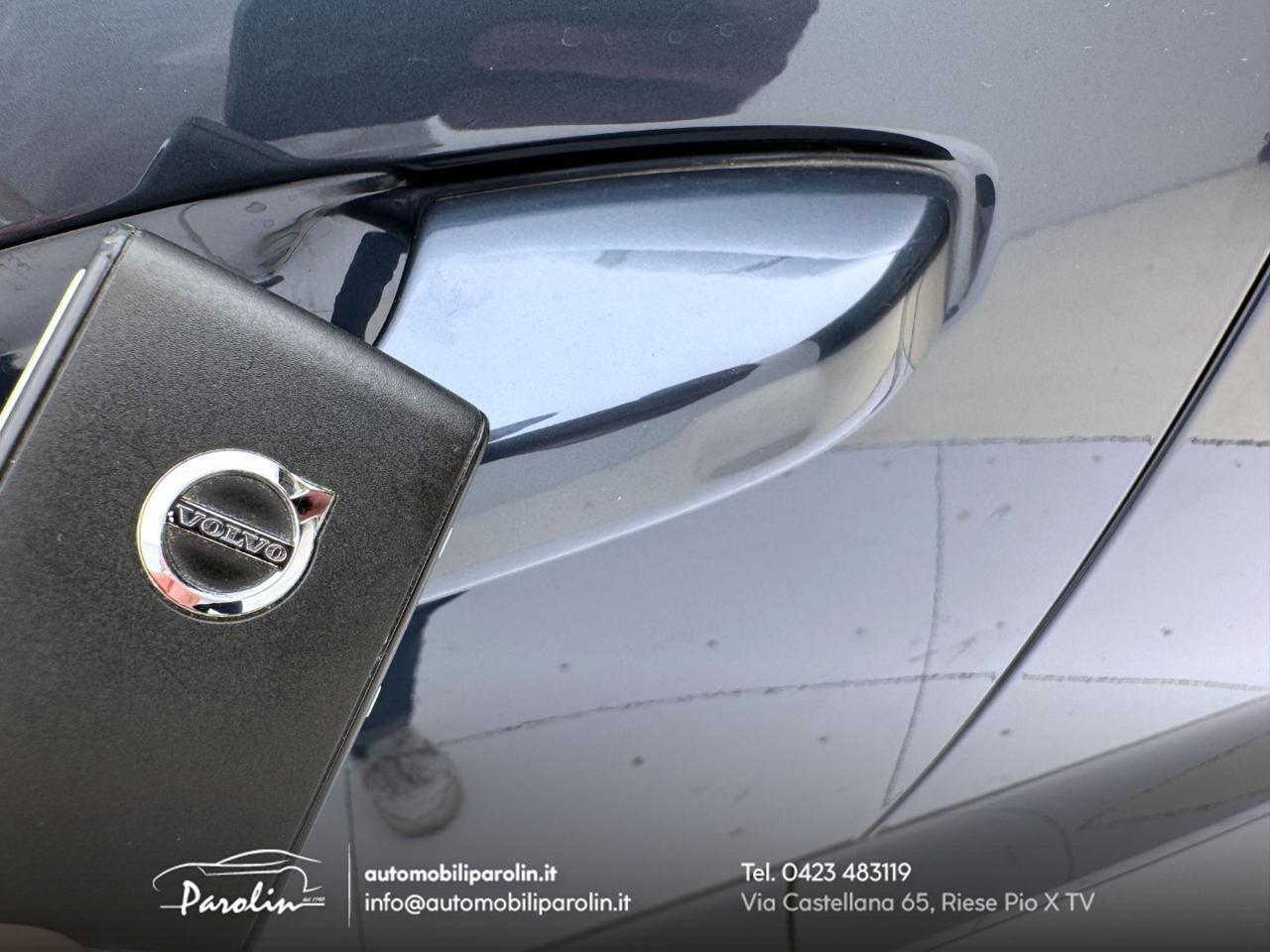 VOLVO XC40 T4 Recharge Plug-in Hybrid Inscription Expression