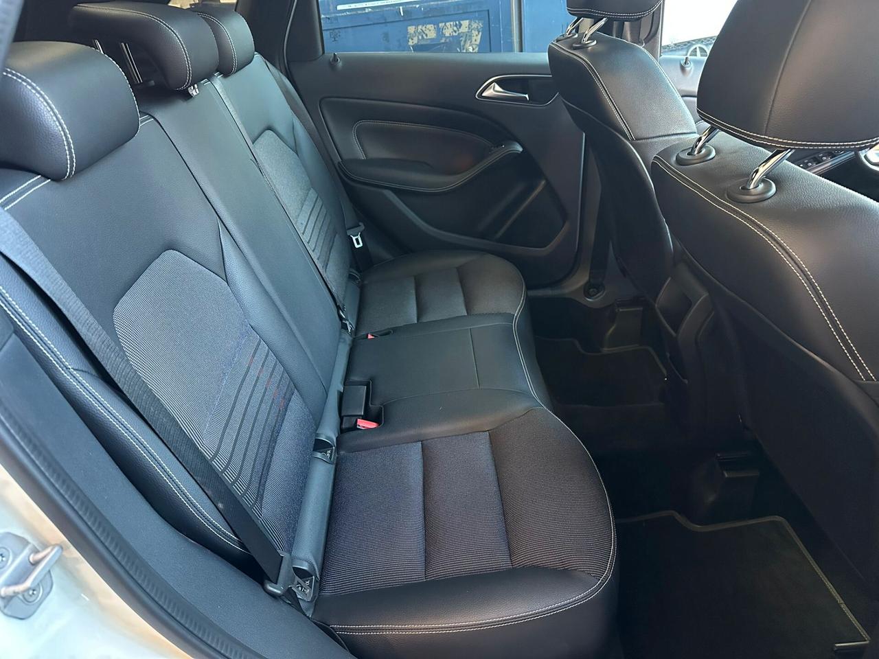 Mercedes-benz B 200 d sport