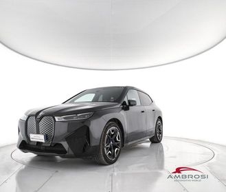 BMW iX xdrive40 pacchetto sportivo