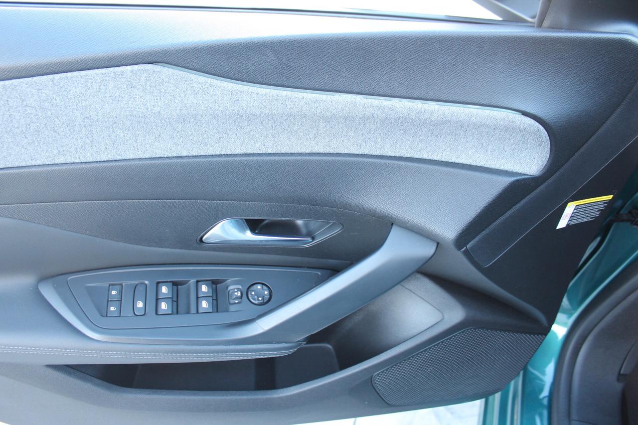 Peugeot 308 BlueHDi 130 S&S SW Allure