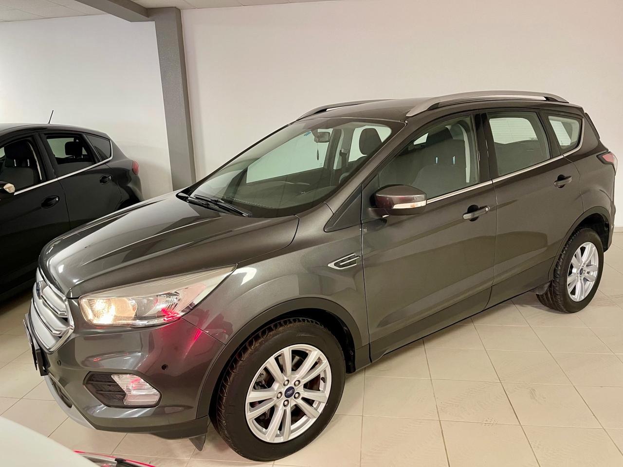 Ford Kuga 1.5 TDCI 120 CV S&S 2WD Titanium