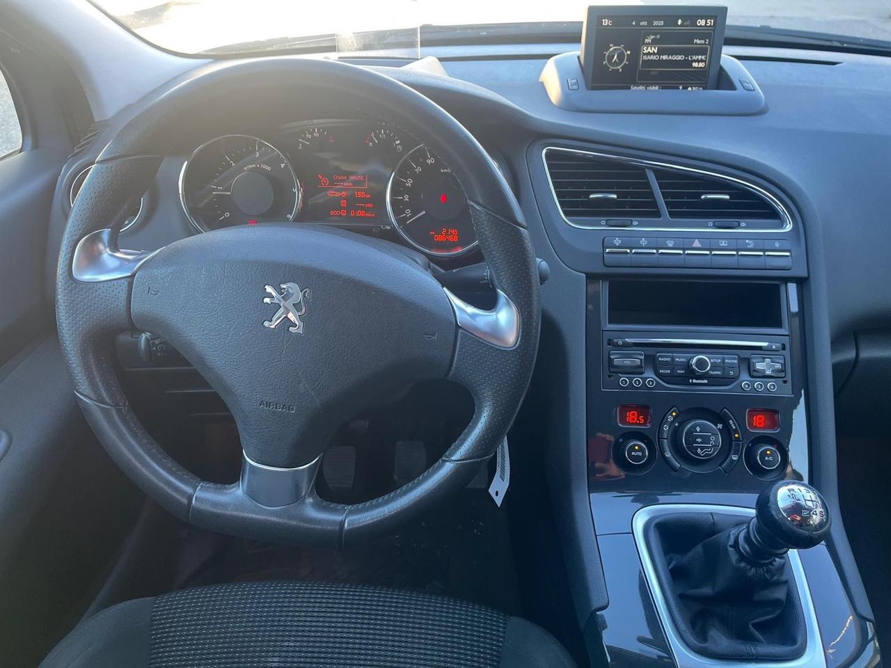 Peugeot 5008-2.0 hdi-7 P- allure-2016