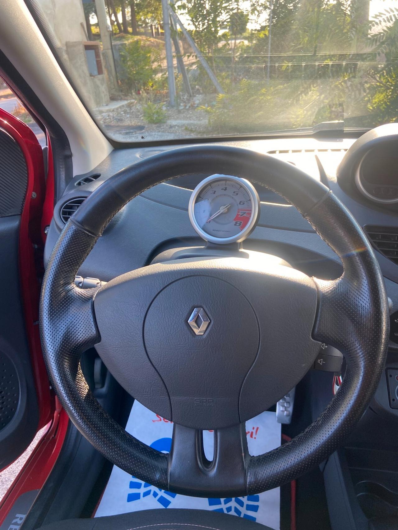 Renault Twingo RS 1.6 16V sport