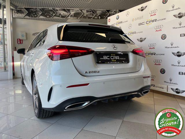 MERCEDES-BENZ A 200 d Autom. AMG Line *PACK LUCI