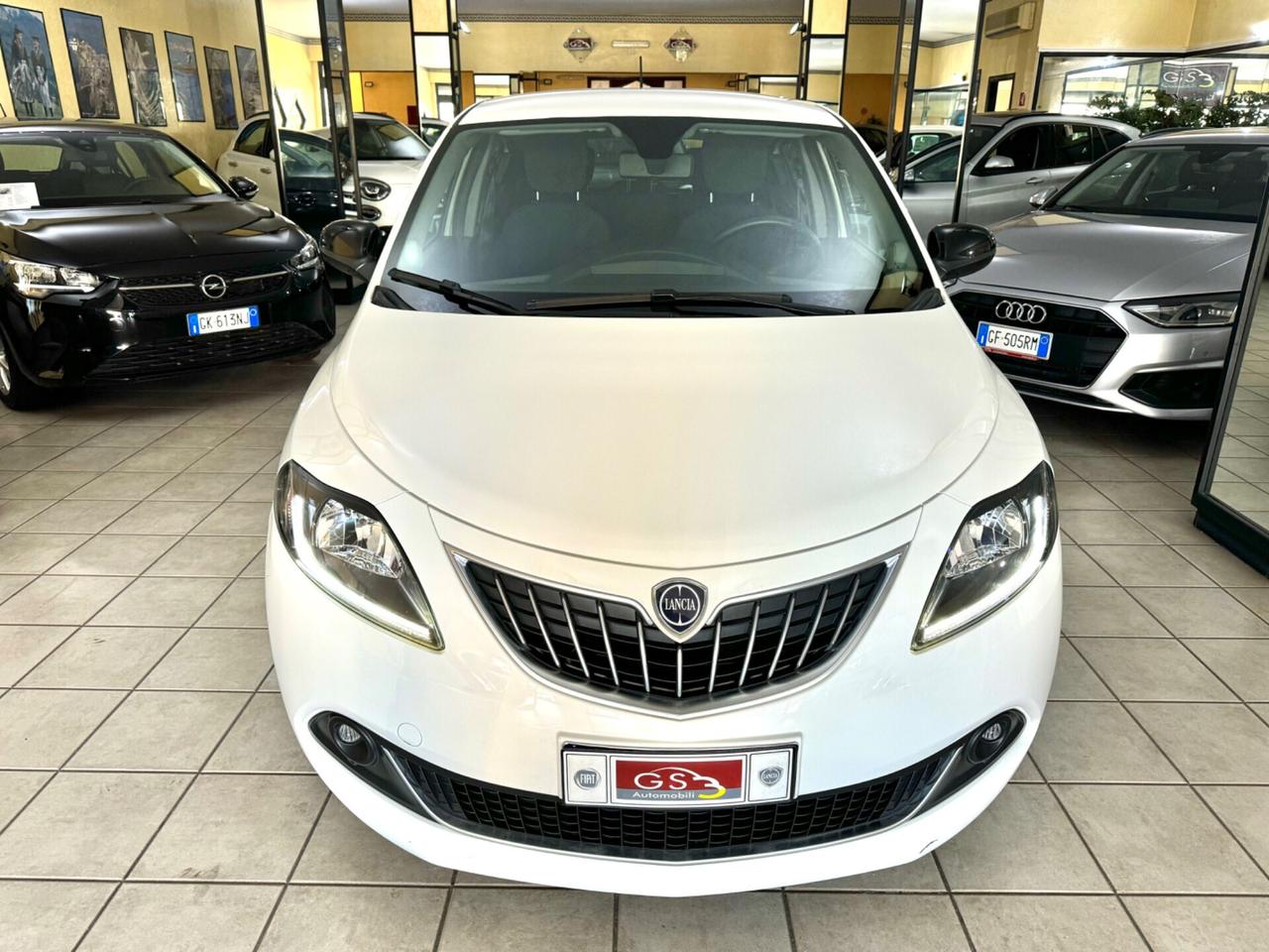 Lancia Ypsilon 1.0 FireFly 5 porte S&S Hybryd Gold