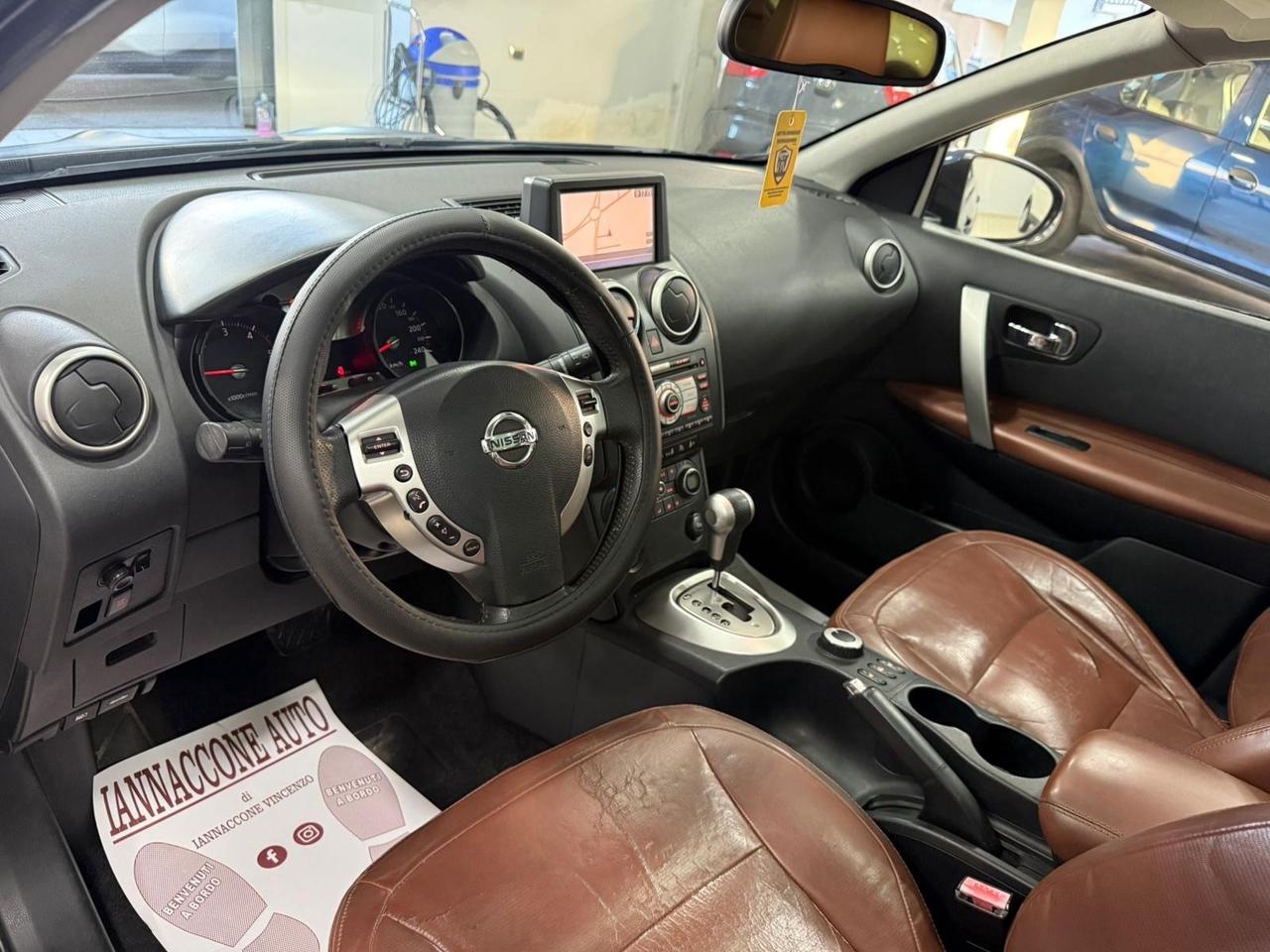 Nissan Qashqai 2.0 4x4 auto 7 posti tetto