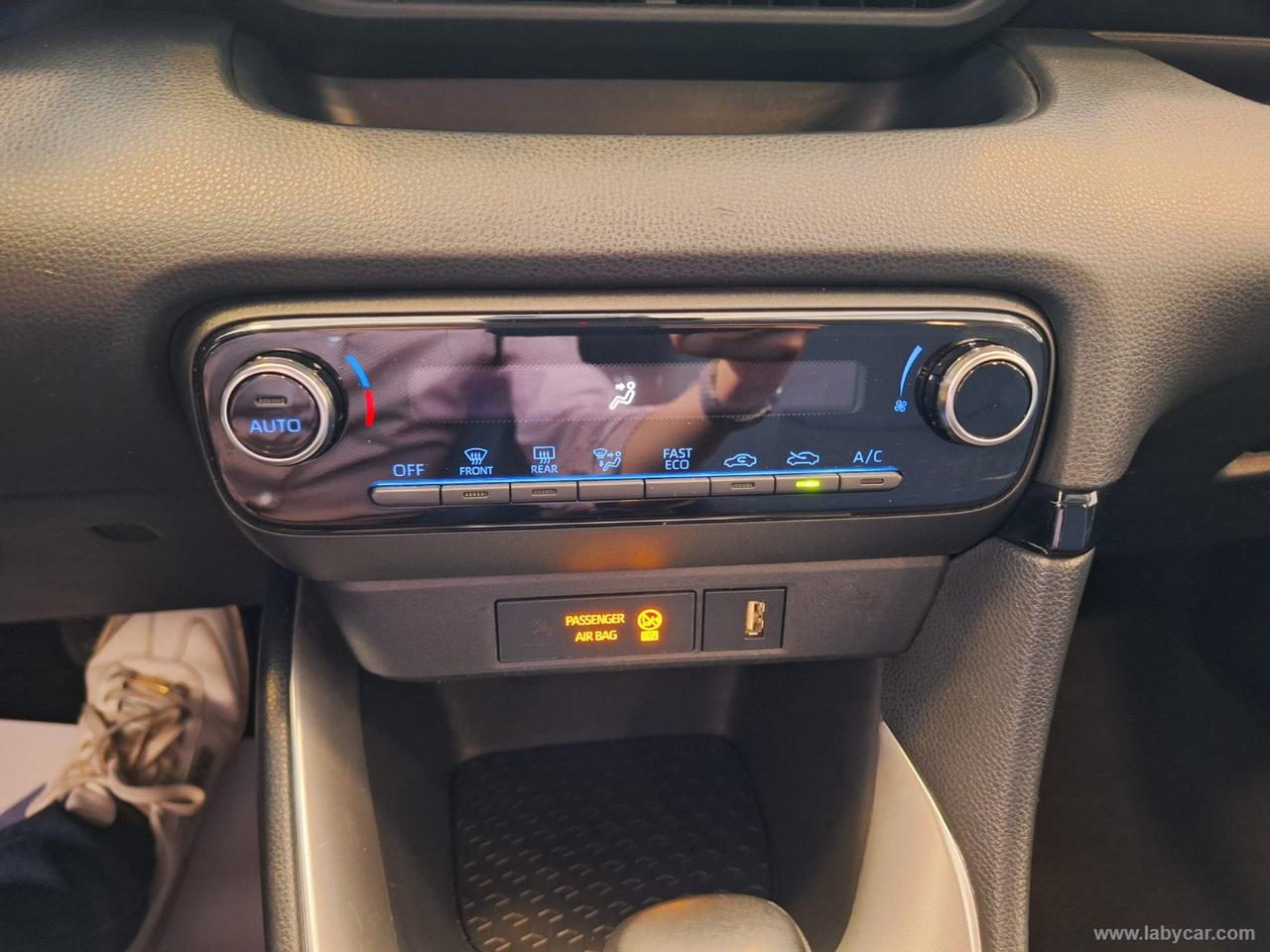 TOYOTA Yaris 1.5 Hybrid 5p. Business