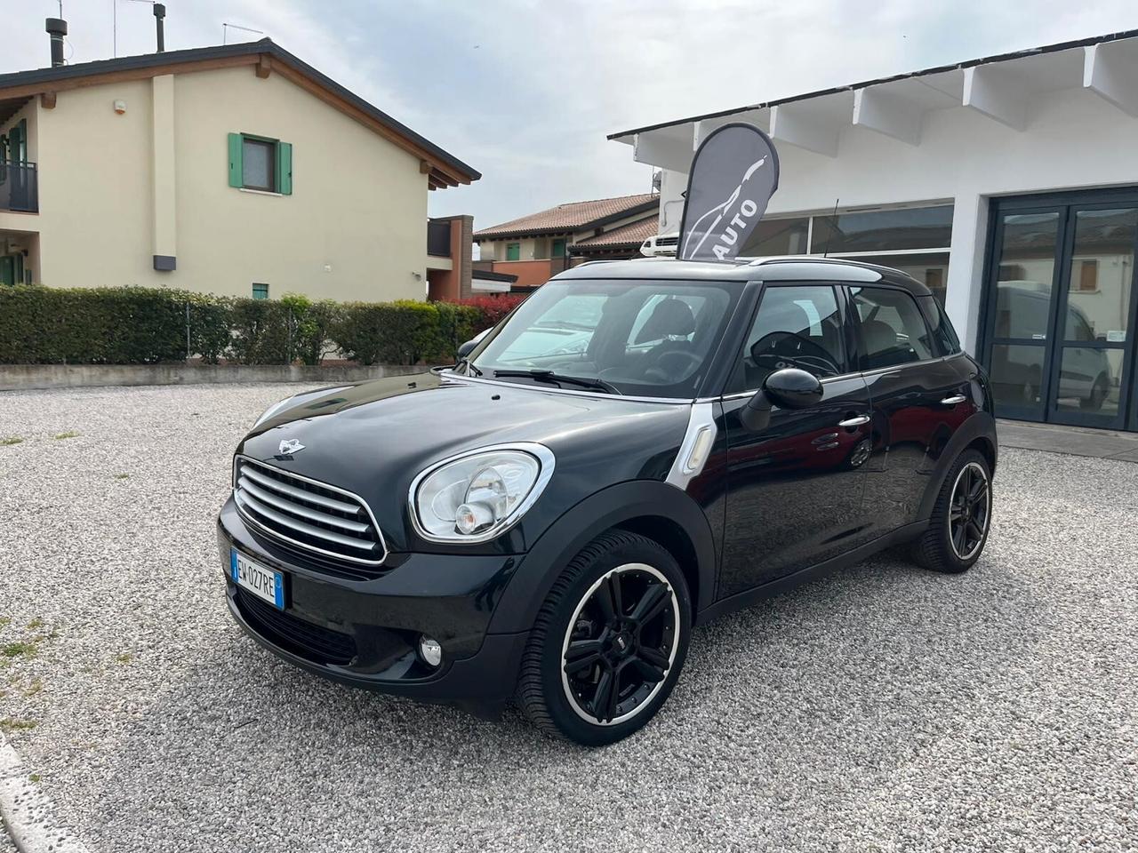 Mini Cooper D Countryman 2.0 Business Automatica