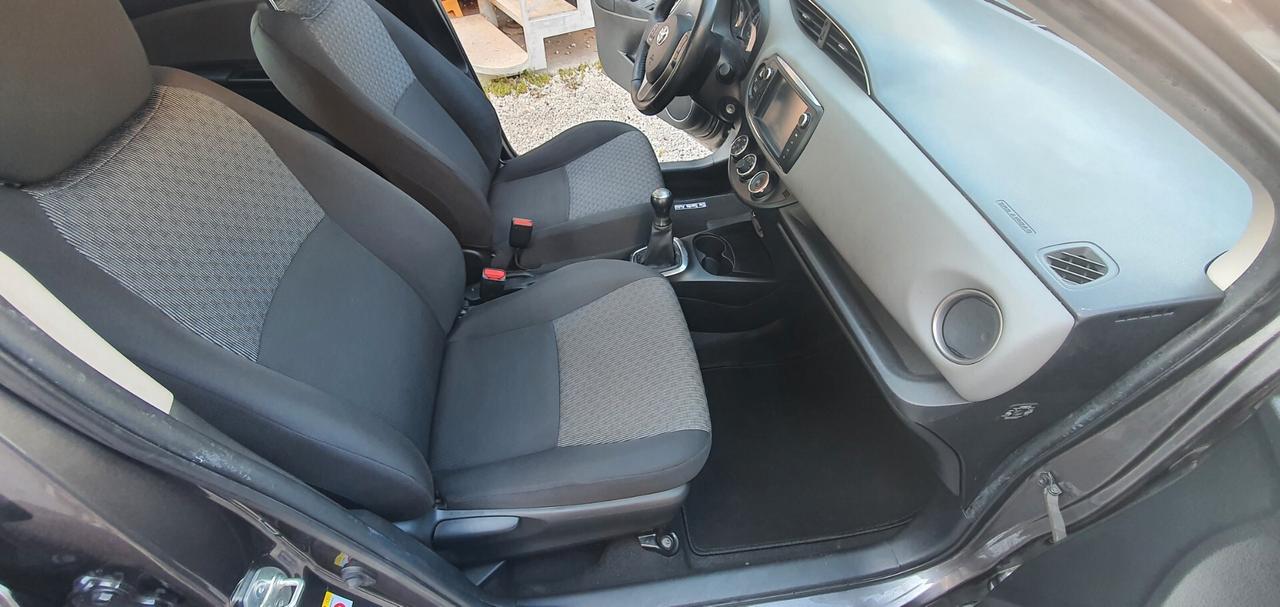 Toyota Yaris 1.0 5 porte Lounge